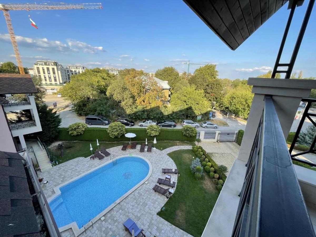Stunning 2-Bed Apartment In Sea Resort Varna Saints Constantine and Helena Exterior photo