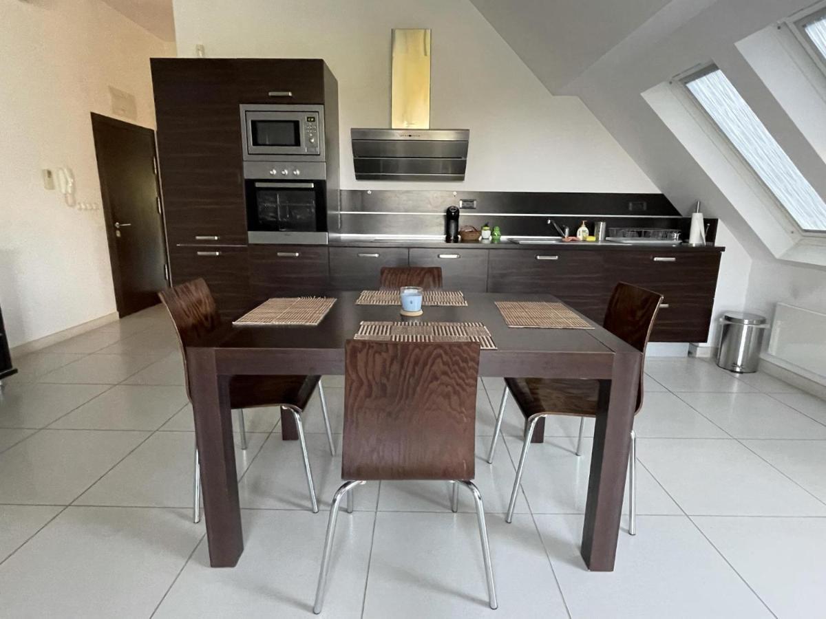 Stunning 2-Bed Apartment In Sea Resort Varna Saints Constantine and Helena Exterior photo